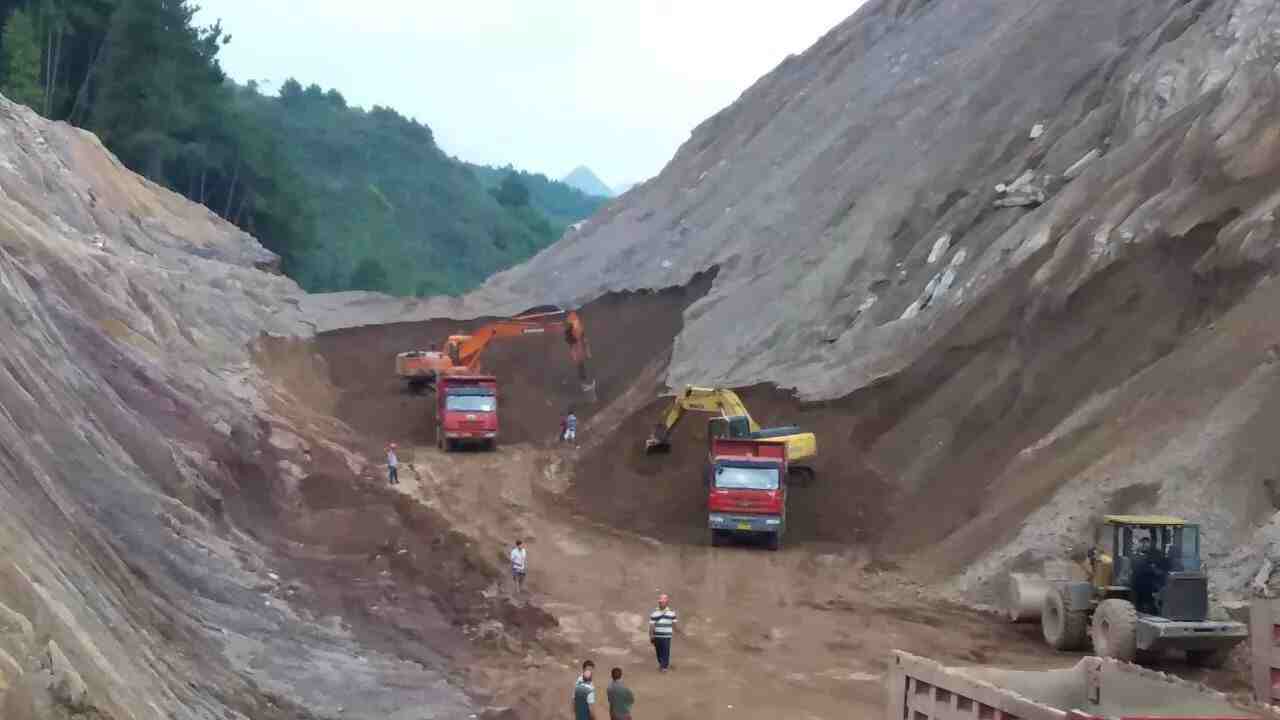 冀东海德堡（泾阳）水泥有限公司平峒背面高陡边坡防护工程